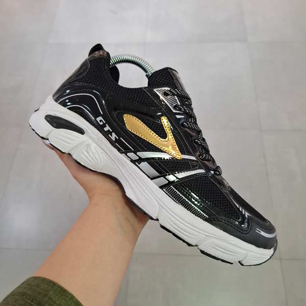 کتونی مردانه بروکس GTS مشکی نقره ای شایان